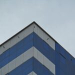 modern corporate leaders meeting